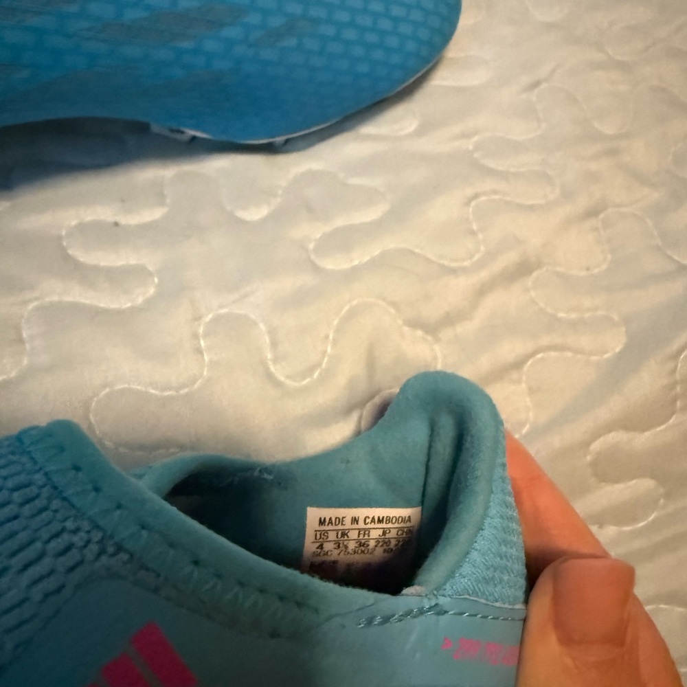 adidas Kids Soccer slip on cleats.  Blue and Pink. Barely worn Size 4Y - Picture 4 of 6